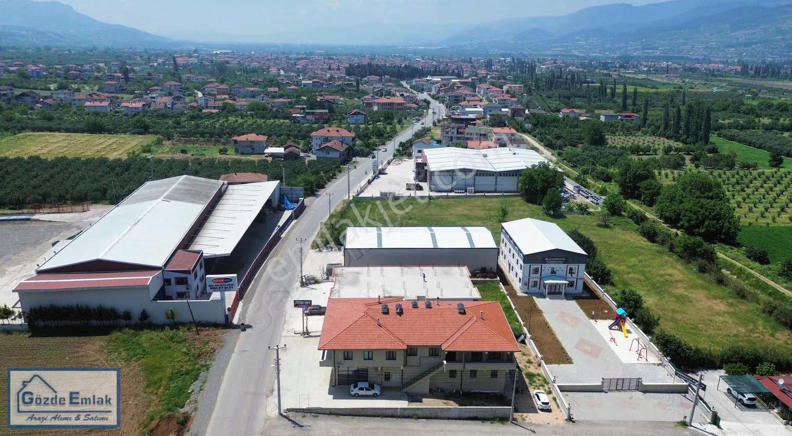 320m2 Kapalı 800 M2 Toplam Alan Asfalta Cepheli Mükemmel Konum - Görsel 18