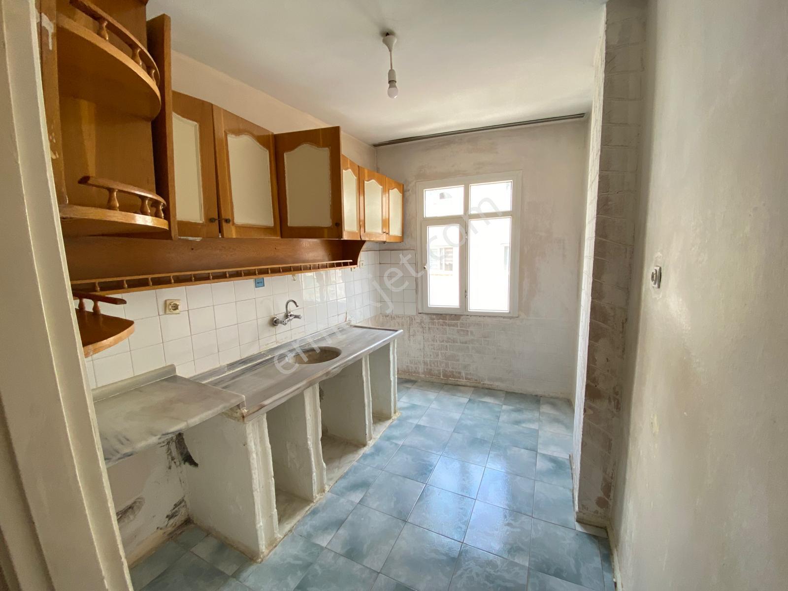 Prestijden Hamidiyede Salim Yılmaz Lisesi Civarı Ayrı Mutfak 2+1 - Görsel 2