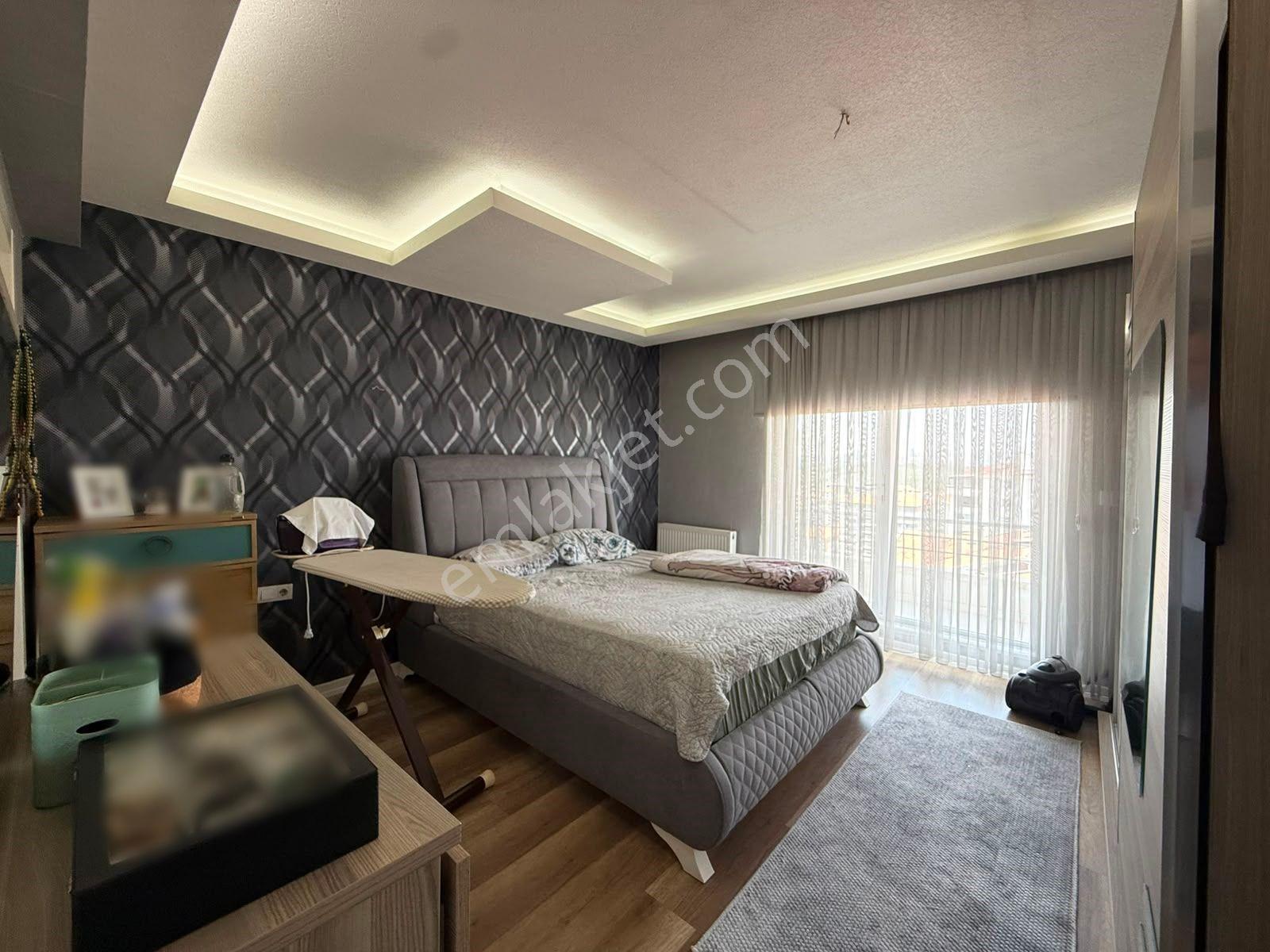 Ege Millet Bahçesi Manzaralı | Prestijli Sitede Lüks 3+1 Daire - Görsel 9