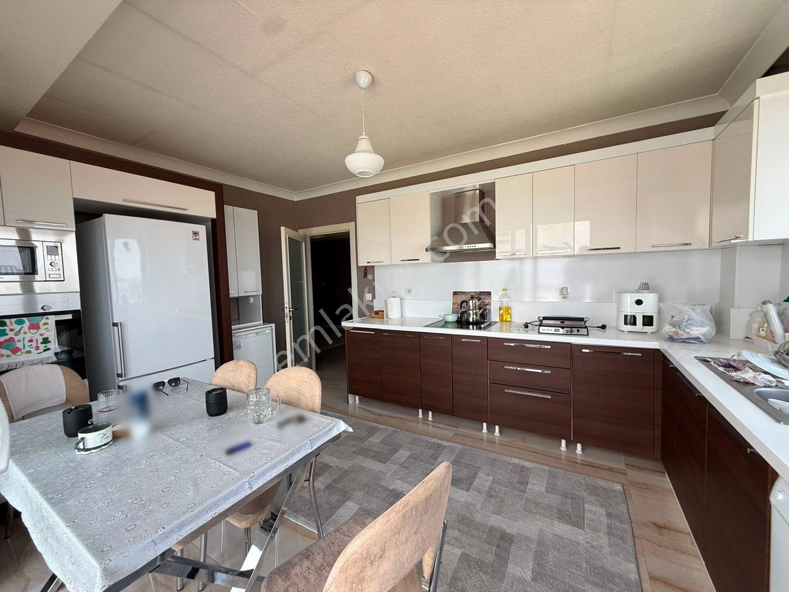 Ege Millet Bahçesi Manzaralı | Prestijli Sitede Lüks 3+1 Daire - Görsel 24