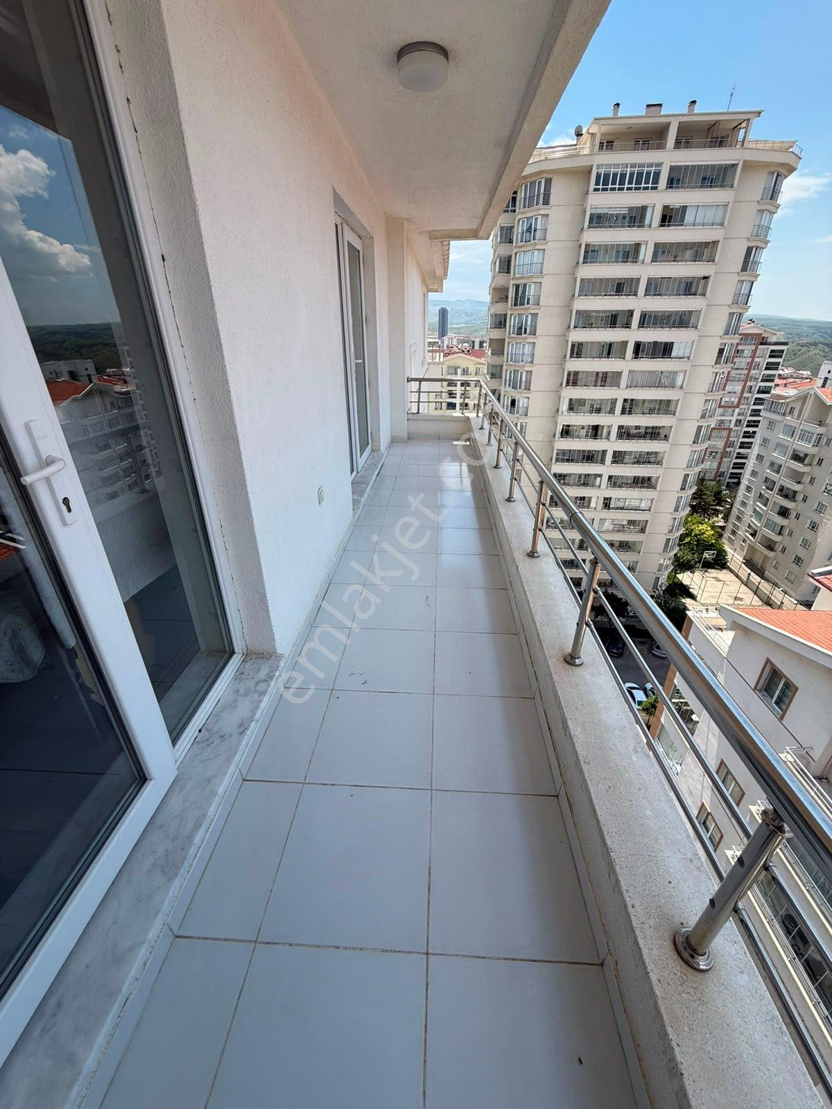 Ege Millet Bahçesi Manzaralı | Prestijli Sitede Lüks 3+1 Daire - Görsel 16