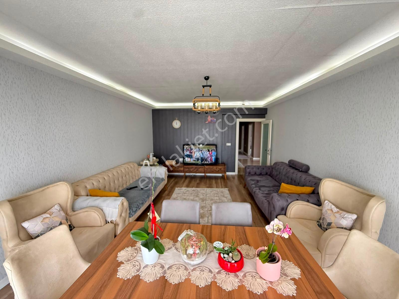 Ege Millet Bahçesi Manzaralı | Prestijli Sitede Lüks 3+1 Daire - Görsel 30