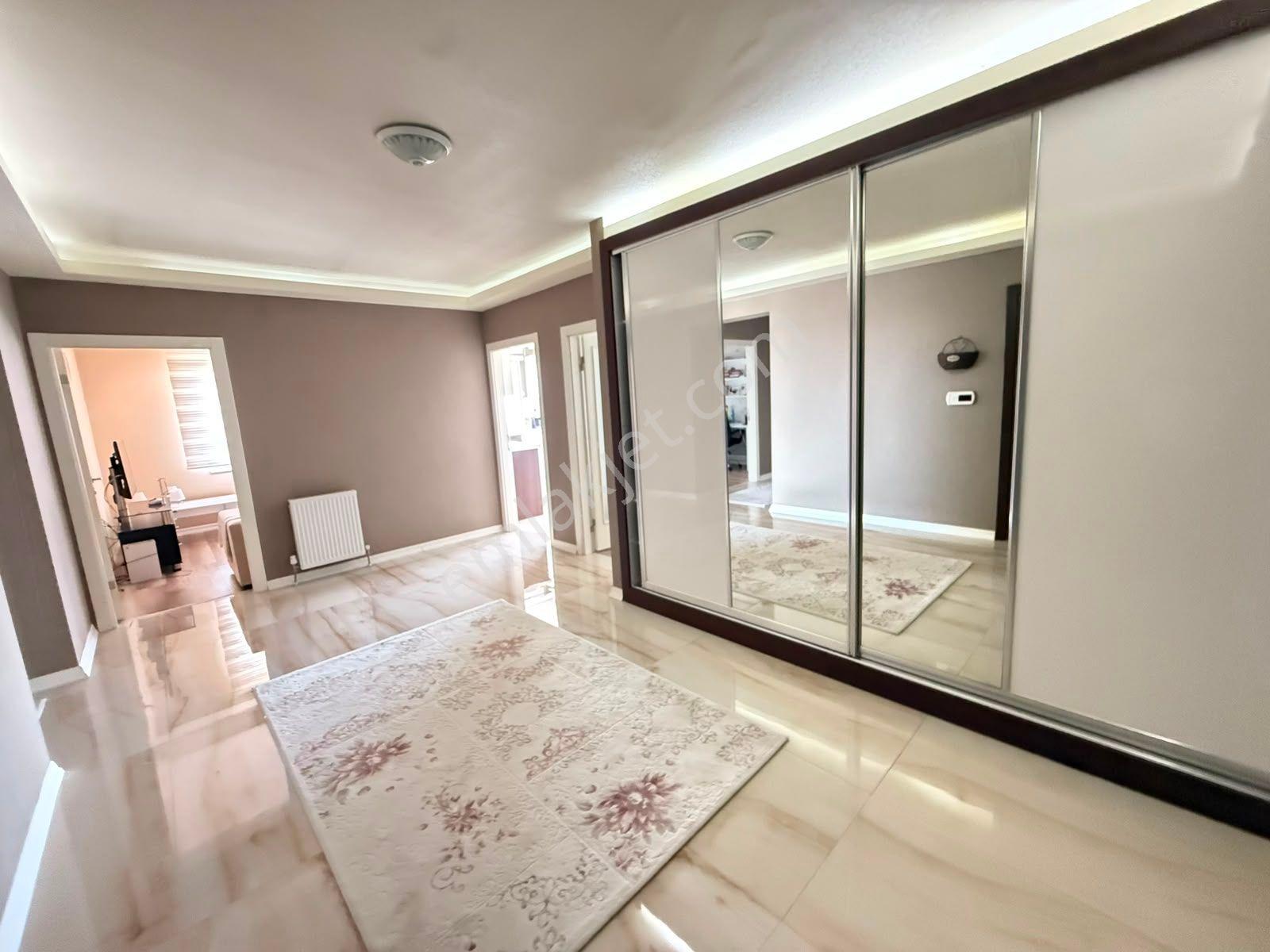 Ege Millet Bahçesi Manzaralı | Prestijli Sitede Lüks 3+1 Daire - Görsel 21
