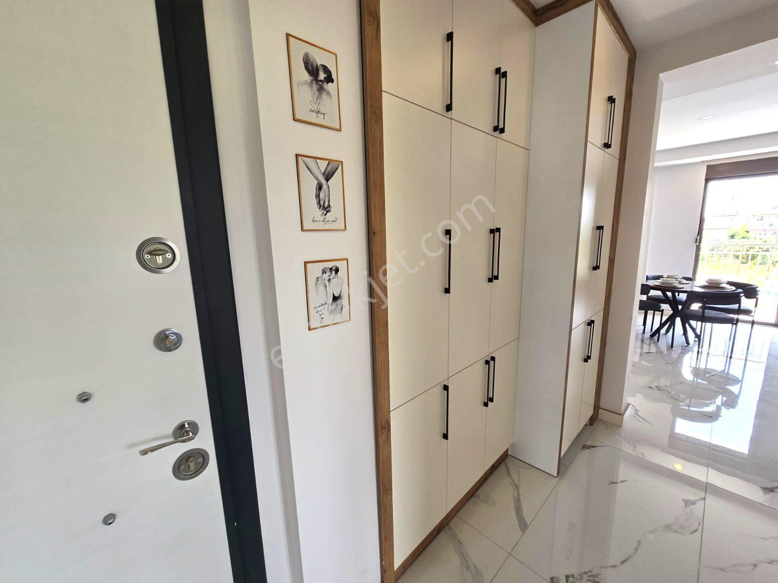İdamax Suites ' Ten Side Evrensekide Havuzlu Kiralık Lüks Daire - Görsel 15