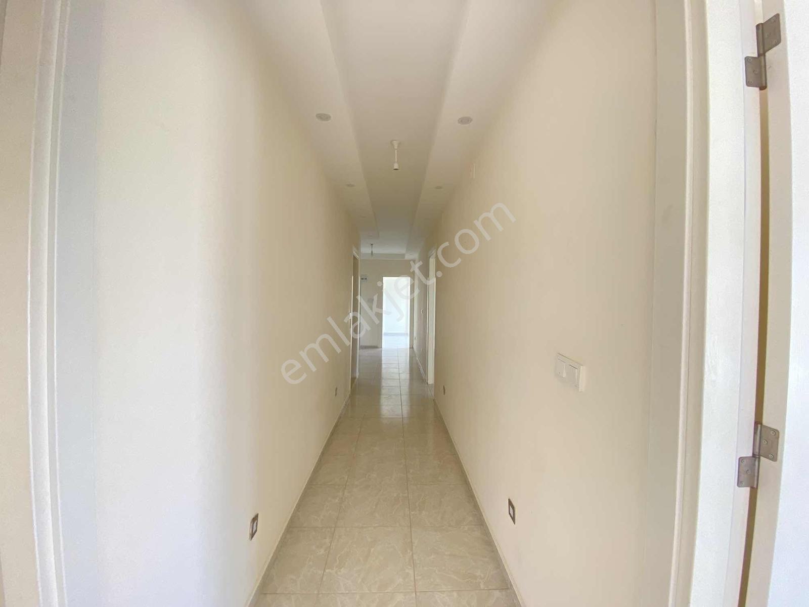 Kocahasanlıda Ultra Geniş Fırsat 4+1 Kiralık Daire - Görsel 18