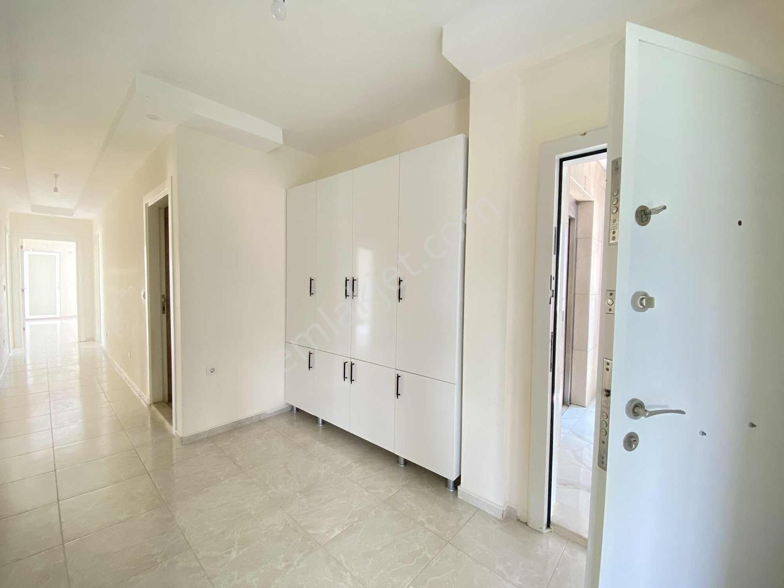 Kocahasanlıda Ultra Geniş Fırsat 4+1 Kiralık Daire - Görsel 25