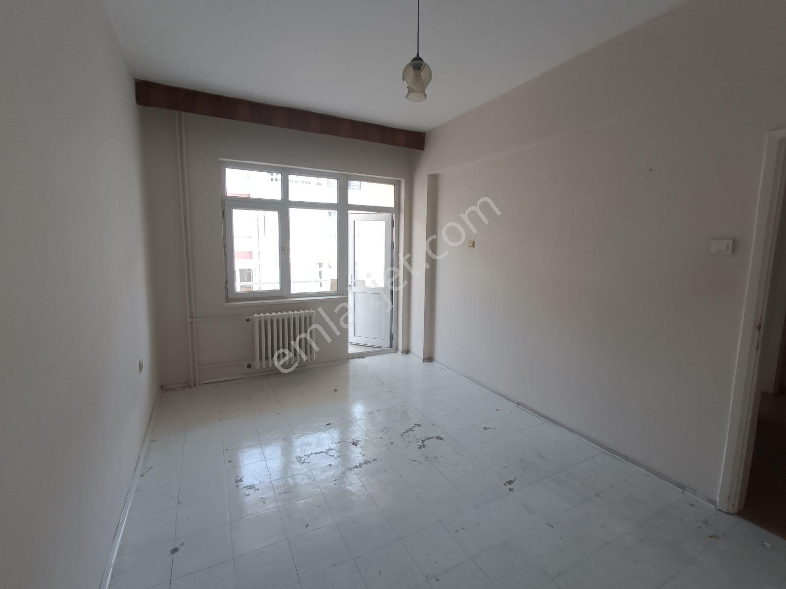 İlkadım Bahçelievler Mahallesinde Kiralık Daire - Görsel 11