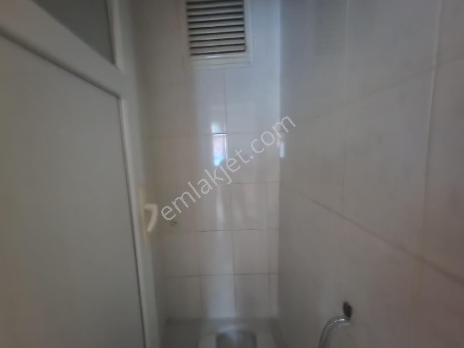 Fatih Kiremit Caddesinde 2+1 Kombili Doğalgazlı Kiralık Daire - Görsel 11