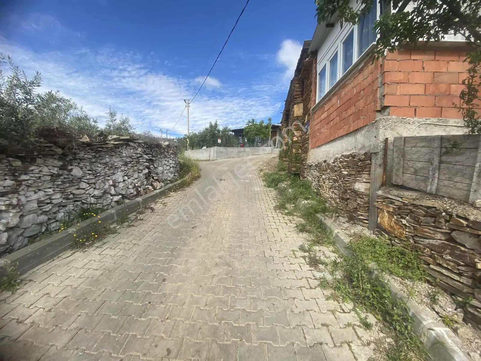 Tire Akar Emlaktan Satılık Müstakil Ev Bahçe - Görsel 28