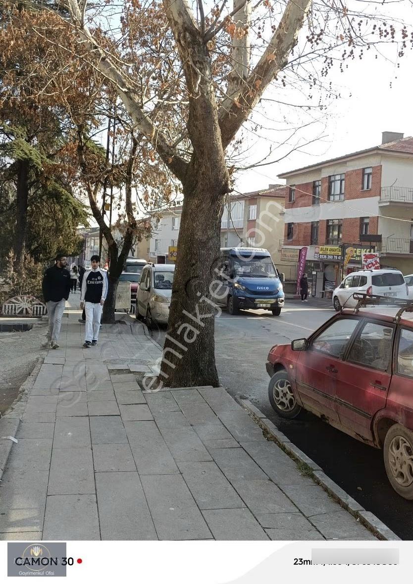 Sanatoryum Caddesinde 140 M2 İşlek Cadde Üzeri Ön Cepheli Bacalı - Görsel 18