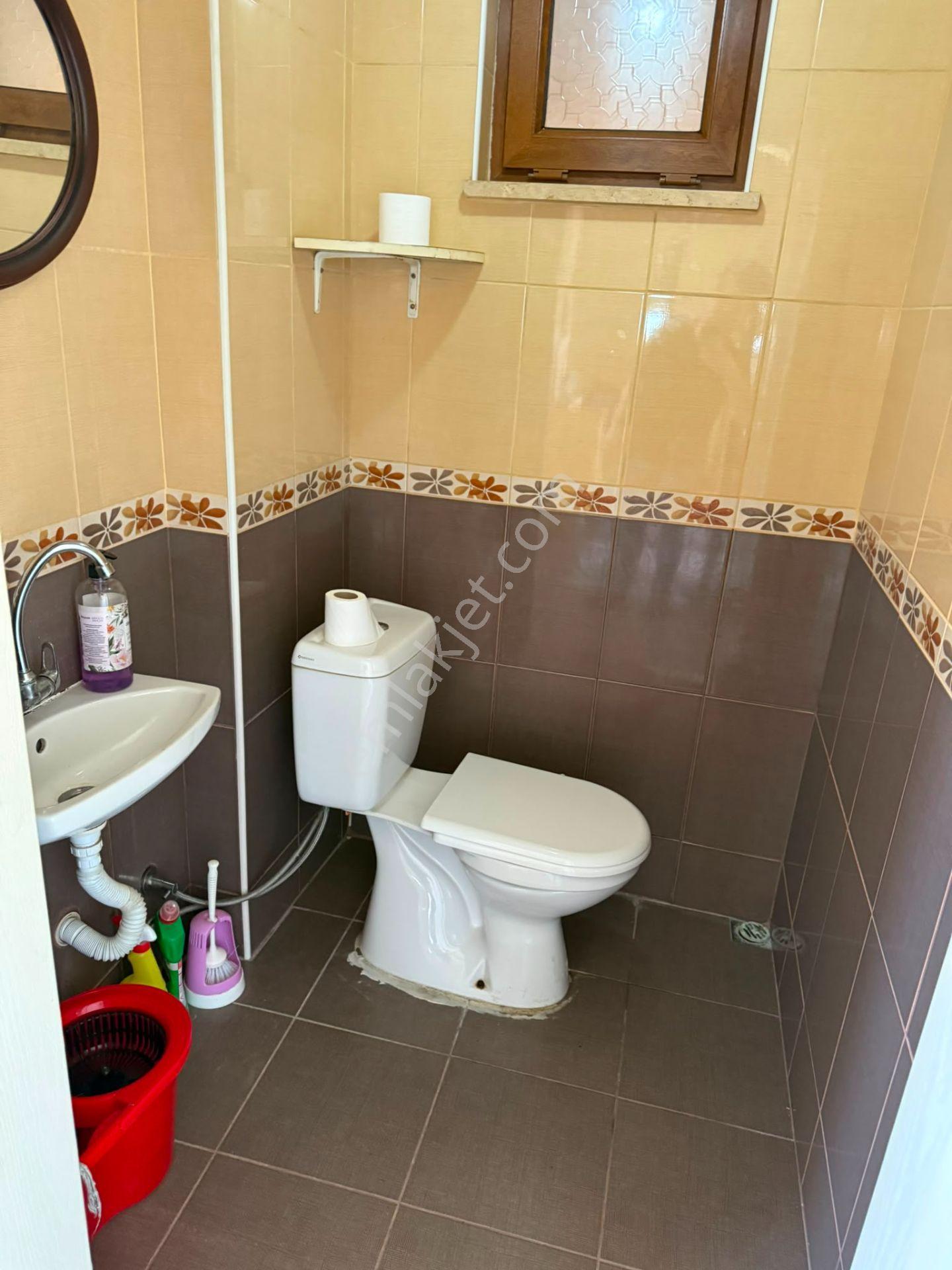 Her Odası Ve Balkonu Deniz Manzaralı | Yuvacık Barajı Yakınında Full Eşyalı Kiralık Müstakil Villa - Görsel 31
