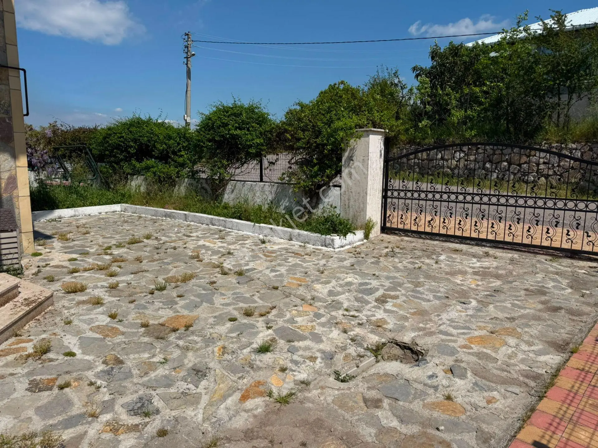 Her Odası Ve Balkonu Deniz Manzaralı | Yuvacık Barajı Yakınında Full Eşyalı Kiralık Müstakil Villa - Görsel 4