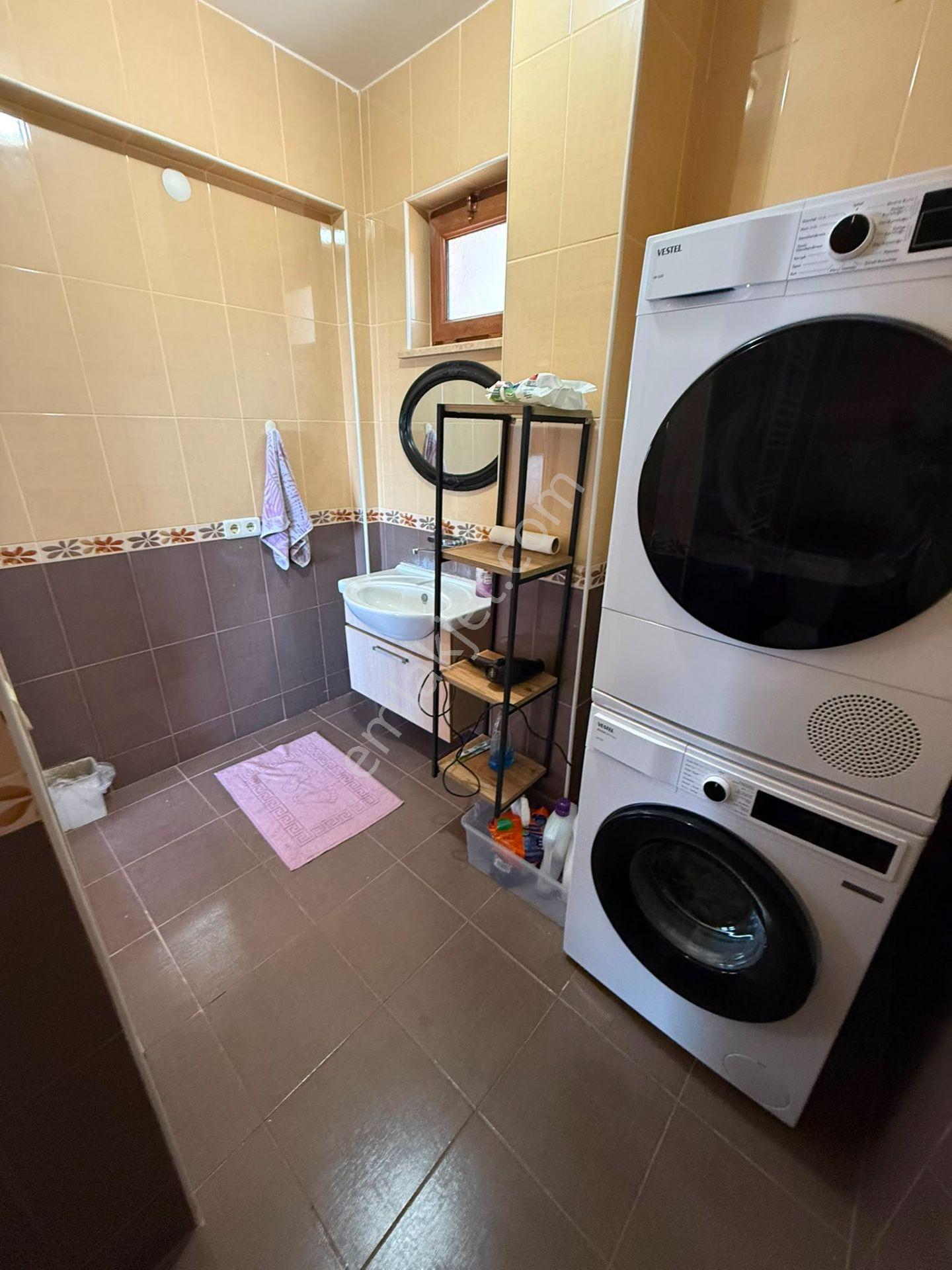 Her Odası Ve Balkonu Deniz Manzaralı | Yuvacık Barajı Yakınında Full Eşyalı Kiralık Müstakil Villa - Görsel 32