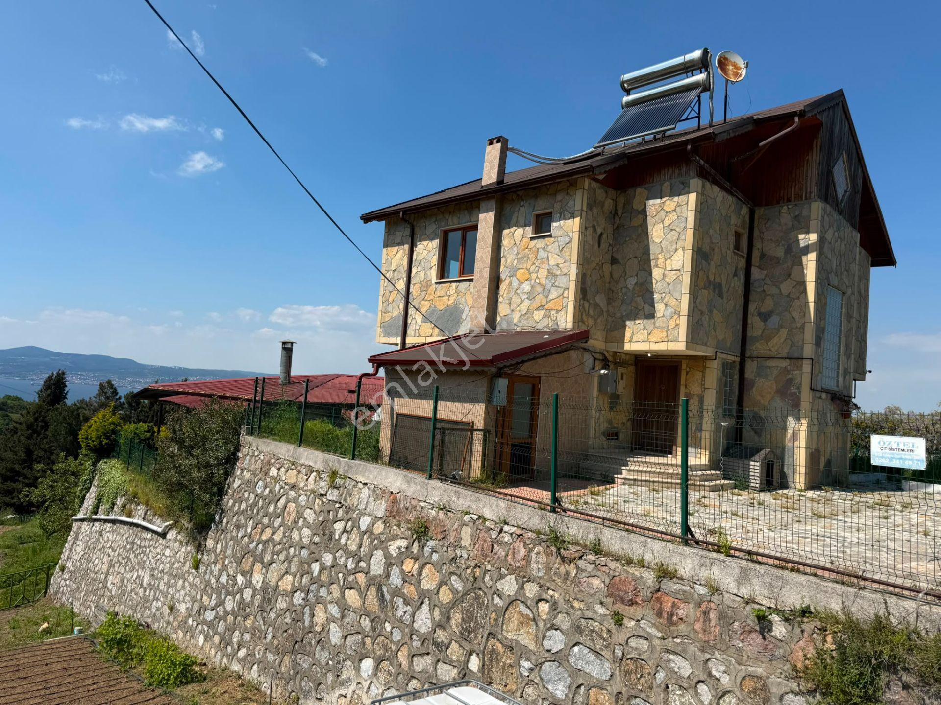 Her Odası Ve Balkonu Deniz Manzaralı | Yuvacık Barajı Yakınında Full Eşyalı Kiralık Müstakil Villa - Görsel 3