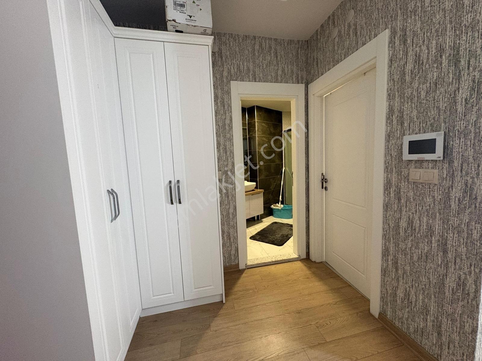 Profasor *dan Alpiş Aden House 'da Teraslı 1+1 Kiralık Homeofice - Görsel 24