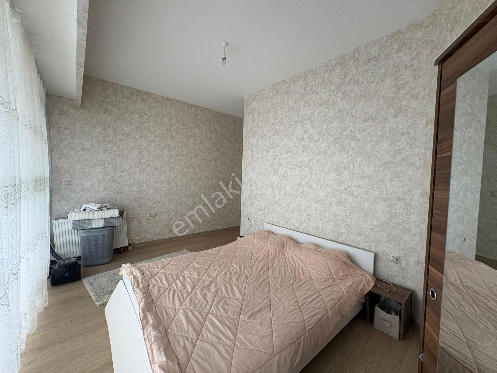 Profasor *dan Alpiş Aden House 'da Teraslı 1+1 Kiralık Homeofice - Görsel 4