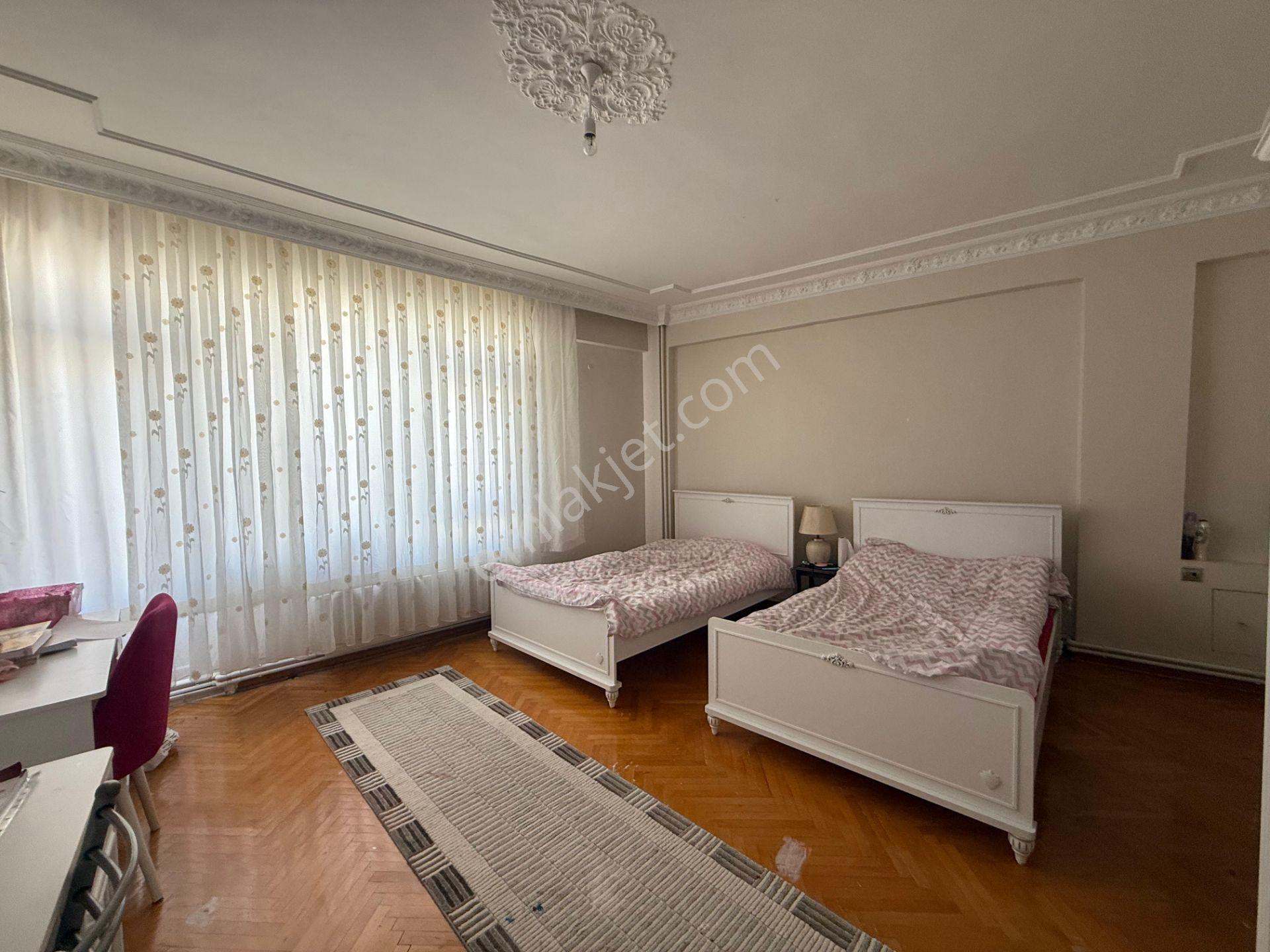 Şehrin En Geniş Ve En Ferah Dairesi 4+1 175 M2 Net Kullanm Alanı - Görsel 22