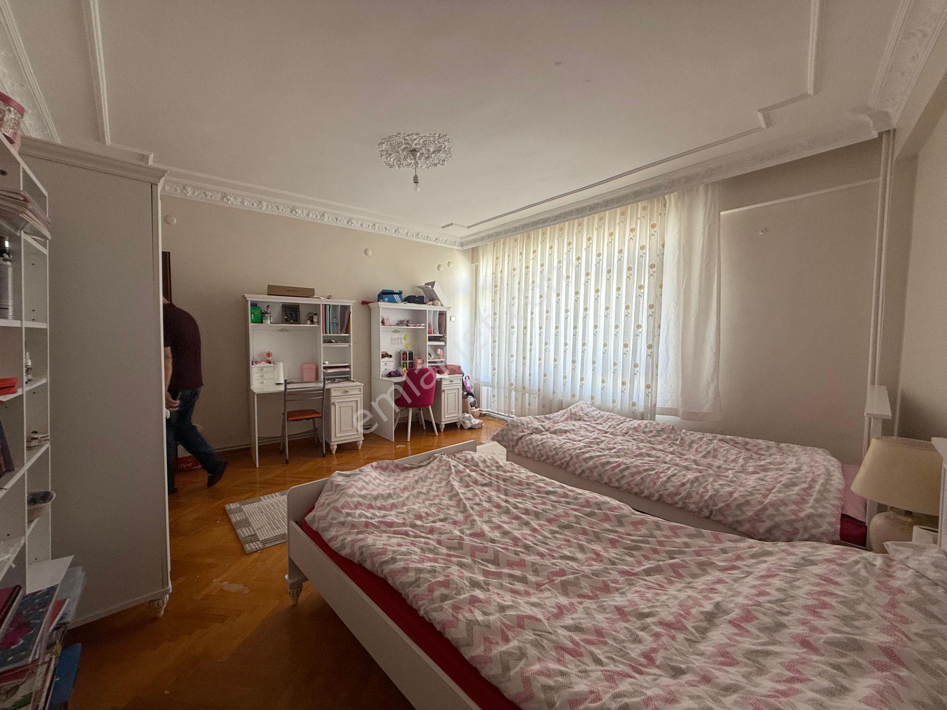 Şehrin En Geniş Ve En Ferah Dairesi 4+1 175 M2 Net Kullanm Alanı - Görsel 25
