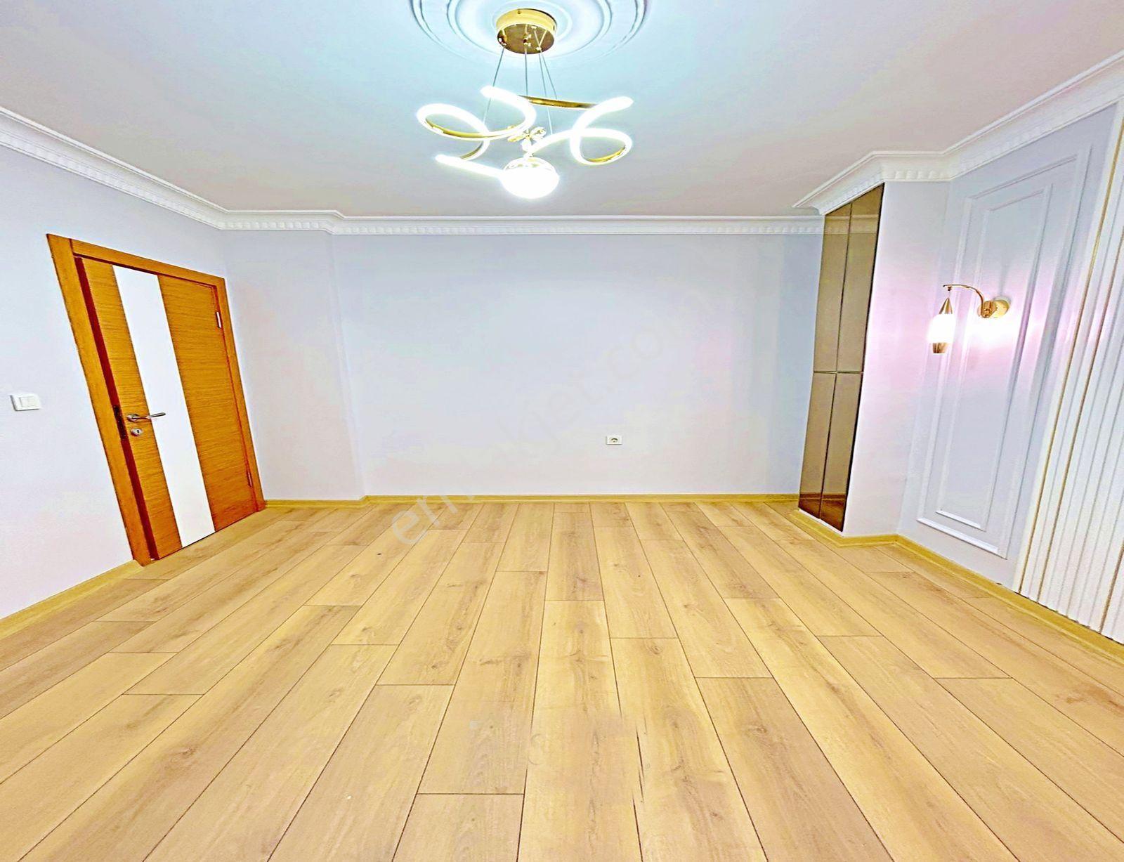 Cam Seviyesi Yüksek Merkezi Konumda Genişm2 2+1 Acil Satılık Daire - Görsel 22