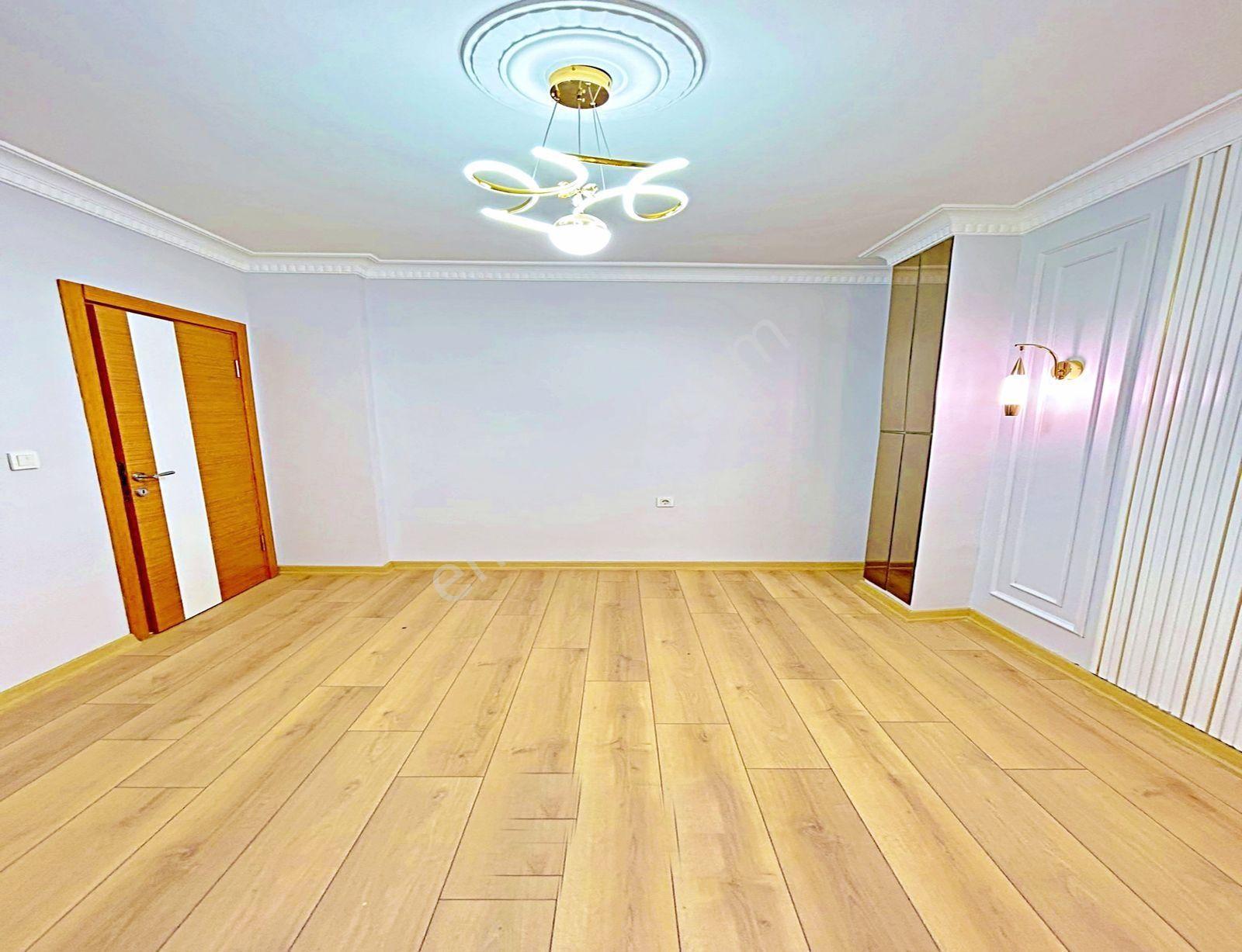 Cam Seviyesi Yüksek Merkezi Konumda Genişm2 2+1 Acil Satılık Daire - Görsel 21