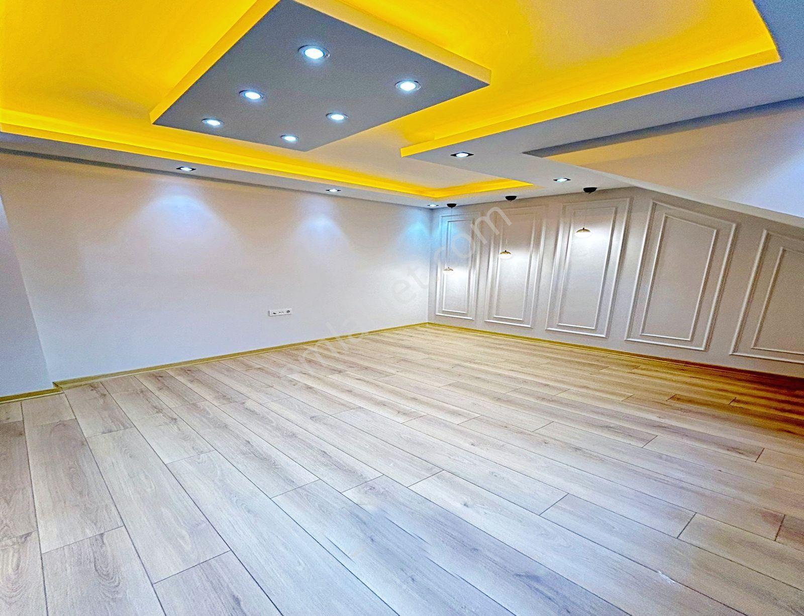 Cam Seviyesi Yüksek Merkezi Konumda Genişm2 2+1 Acil Satılık Daire - Görsel 9
