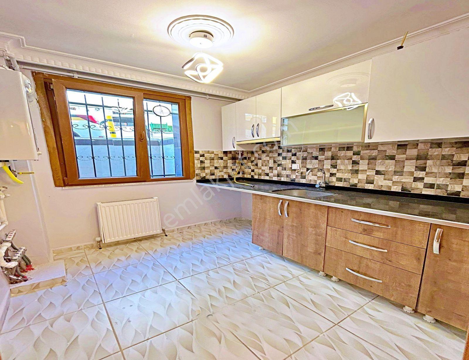 Cam Seviyesi Yüksek Merkezi Konumda Genişm2 2+1 Acil Satılık Daire - Görsel 16