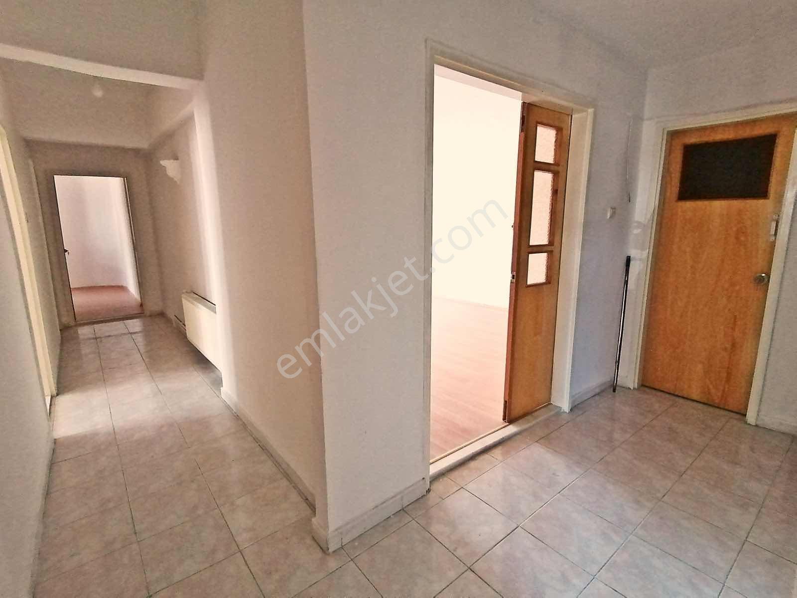 A L C Den Törekent Mah Site İ. Ara Kat Metro Yakın 3+1 Satılık - Görsel 12