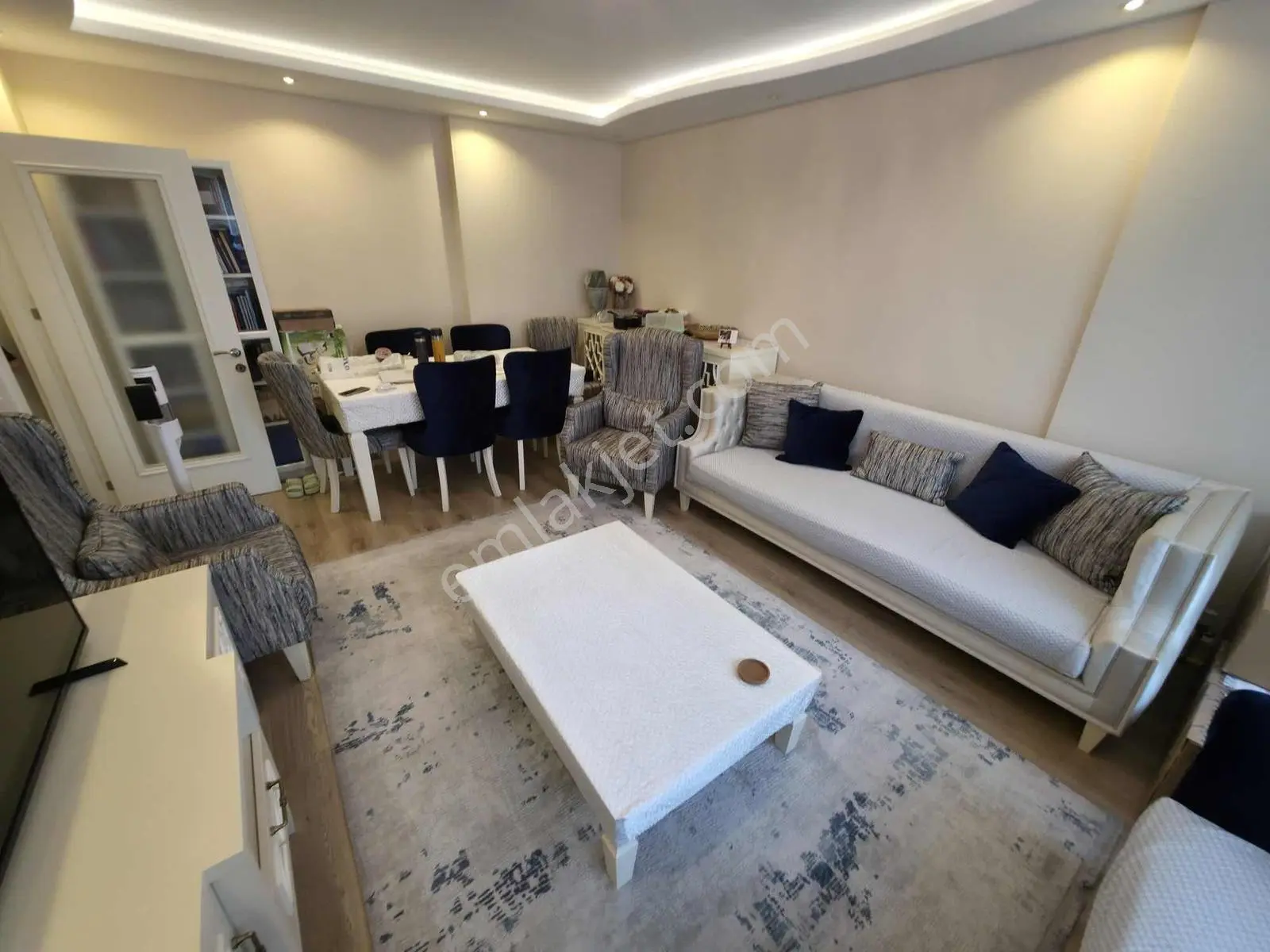 Beylikdüzü Adnan Kahveci Mah. Site İçi Kiralık 1+1 Kapalı Mutfak - Görsel 4