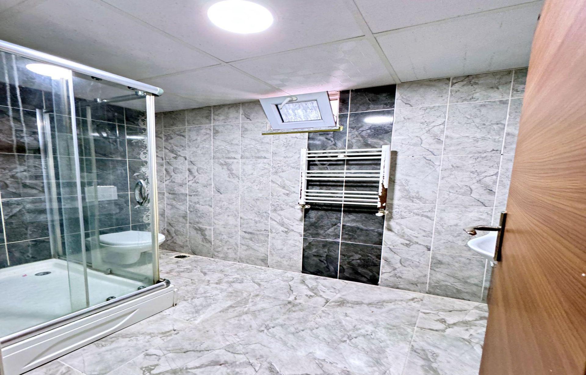 Butik Site İçi Ebeveyn Banyolu Kapalı Otoparklı Metrobüse 5 Dk - Görsel 27