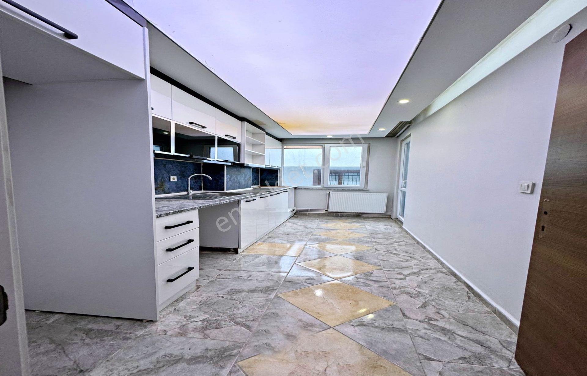Butik Site İçi Ebeveyn Banyolu Kapalı Otoparklı Metrobüse 5 Dk - Görsel 26