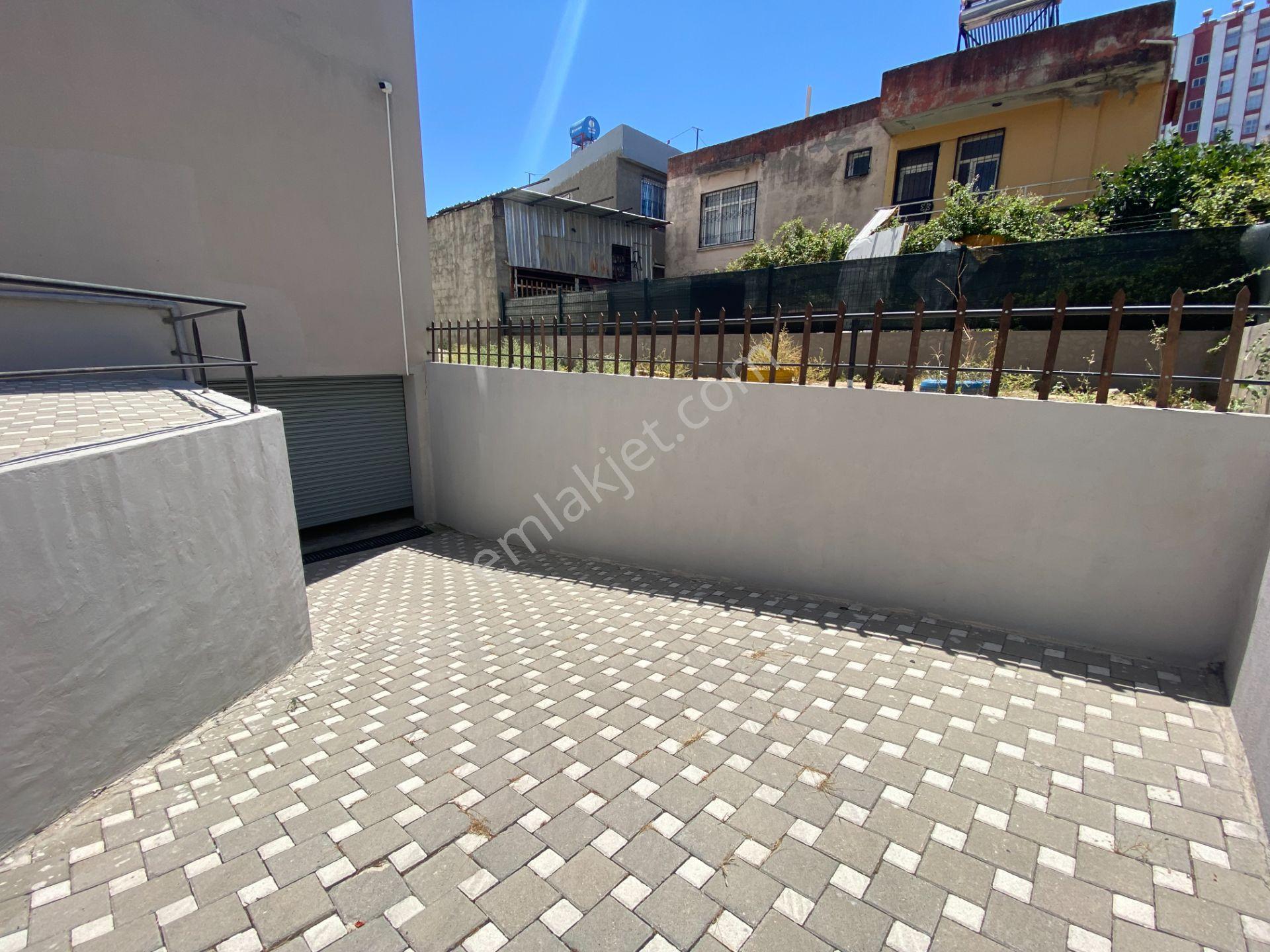 Karataş Caddesinde 3+1 165 M2 Çift Banyo İskanlı Hasarsız Daire - Görsel 26