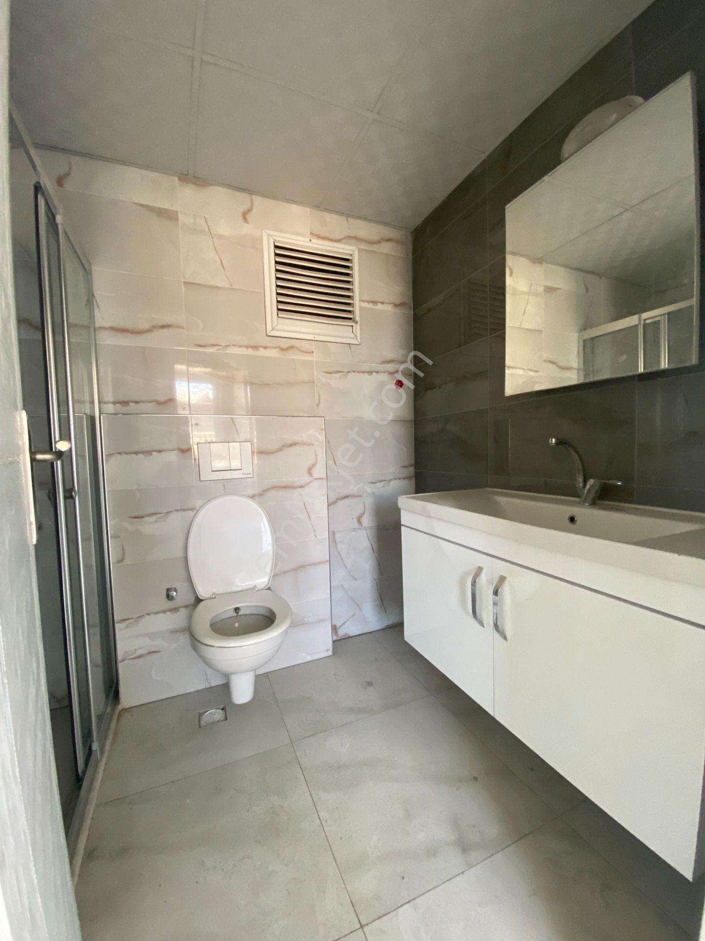 Karataş Caddesinde 3+1 165 M2 Çift Banyo İskanlı Hasarsız Daire - Görsel 14