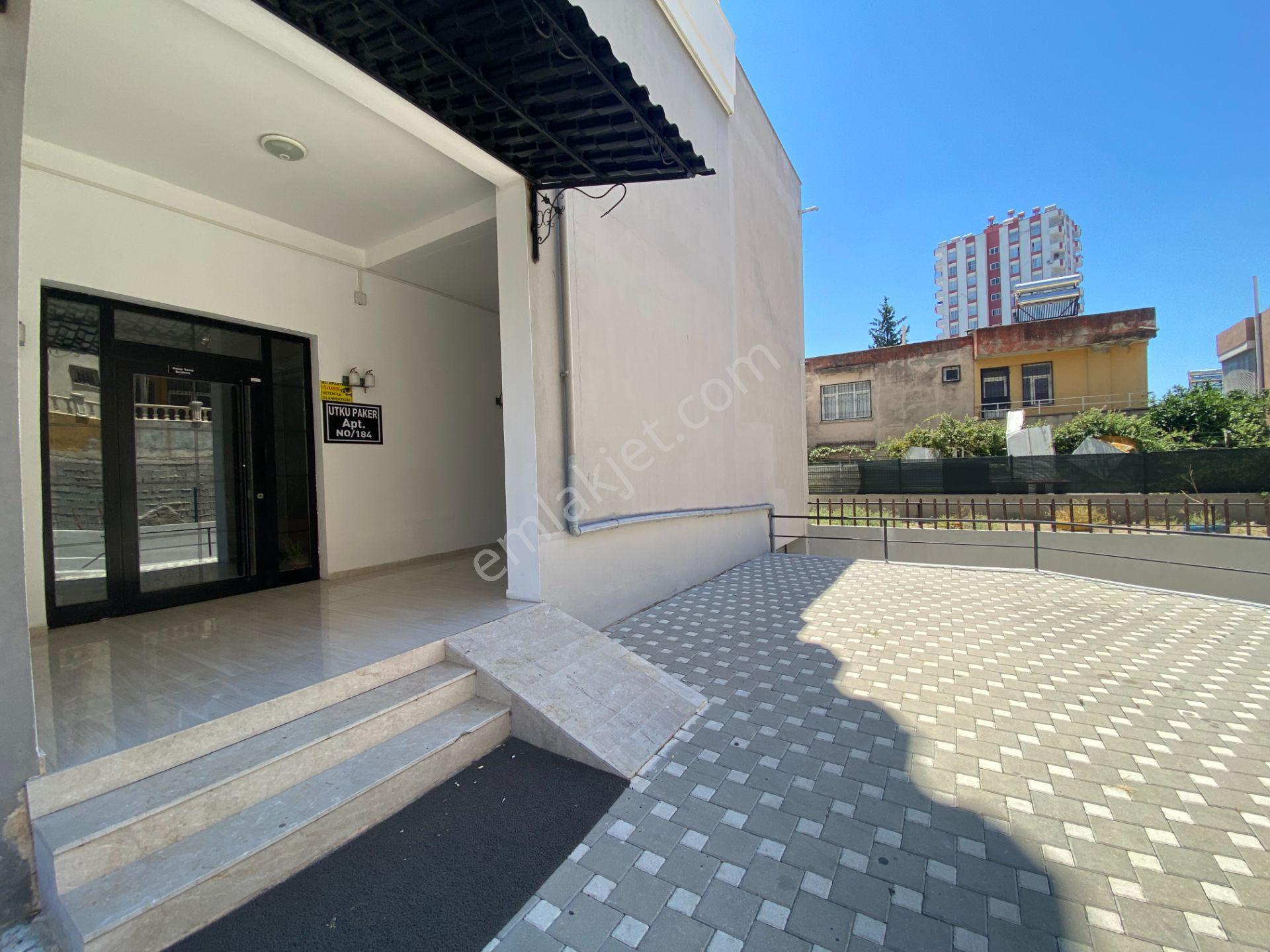 Karataş Caddesinde 3+1 165 M2 Çift Banyo İskanlı Hasarsız Daire - Görsel 24