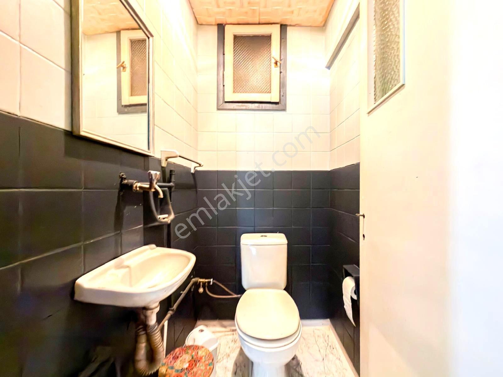 Çalışlar Cad. Ve Ömür Plaza Yakını 3+1 140m2 Masrafsız Daire - Görsel 12