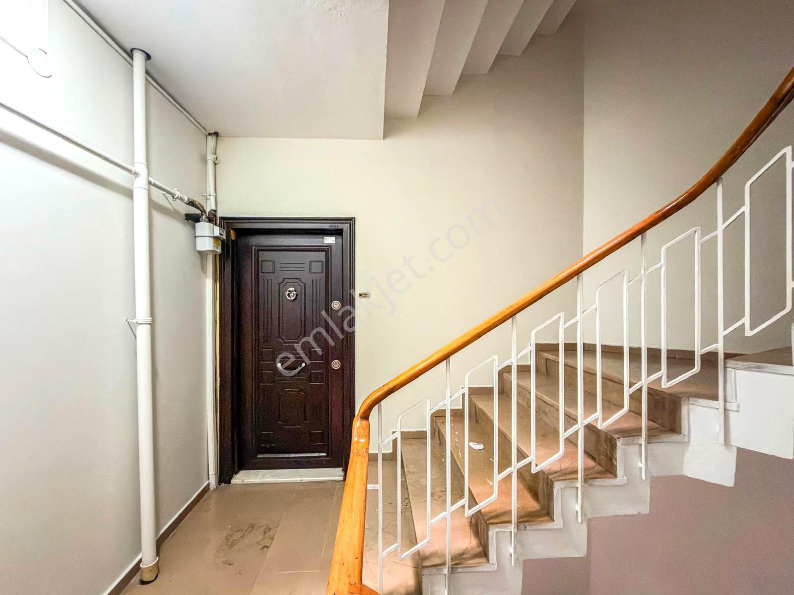 Çalışlar Cad. Ve Ömür Plaza Yakını 3+1 140m2 Masrafsız Daire - Görsel 16