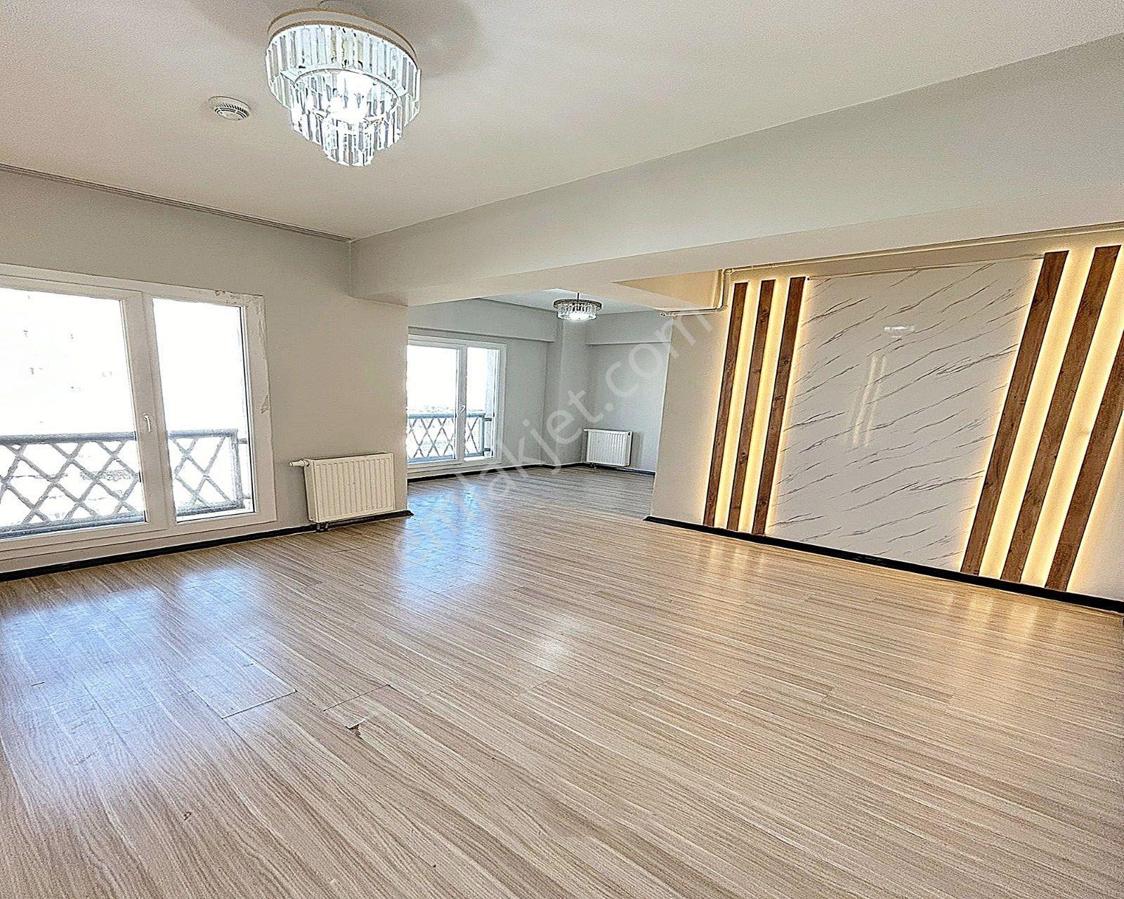 Cadde Üzeri Havuzlu - 7/24 Güvenlikli Site İçi Satılık Daire! - Görsel 2