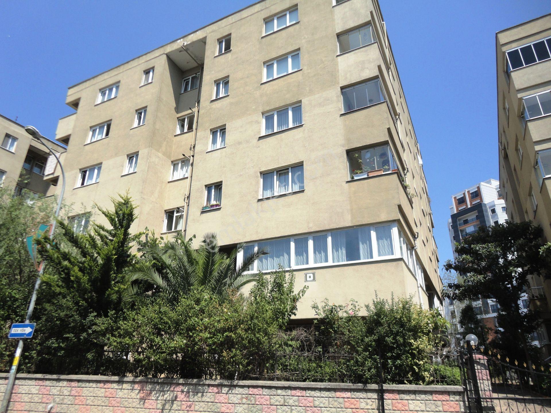 Çekmeköy Işık Sitesi 140m2 Mobilyalı Beyaz Eşyalı Kiralık 3+1 - Görsel 32