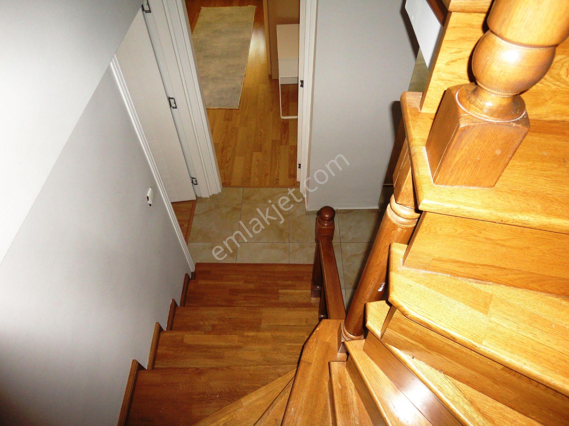 Çekmeköy Işık Sitesi 140m2 Mobilyalı Beyaz Eşyalı Kiralık 3+1 - Görsel 13