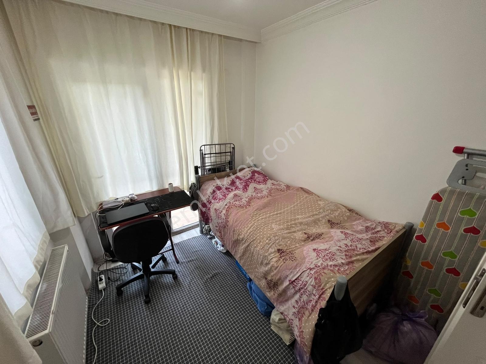 Muğla Yeniköy'de Meydana Çok Yakın Eşyalı 1+1 Kiralık Daire - Görsel 2
