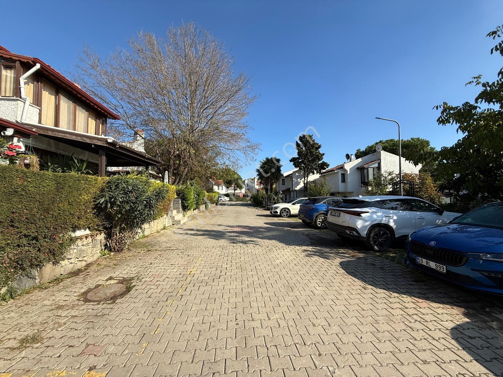 Denize Sıfır Tatil Sitesinde Havuzlu Dubleks 3+1 Satılık Daire - Görsel 14