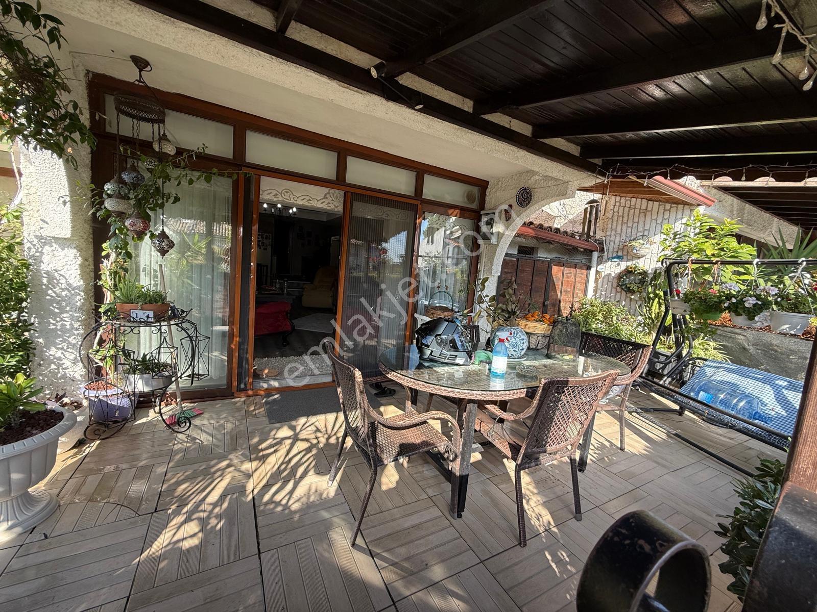 Denize Sıfır Tatil Sitesinde Havuzlu Dubleks 3+1 Satılık Daire - Görsel 31