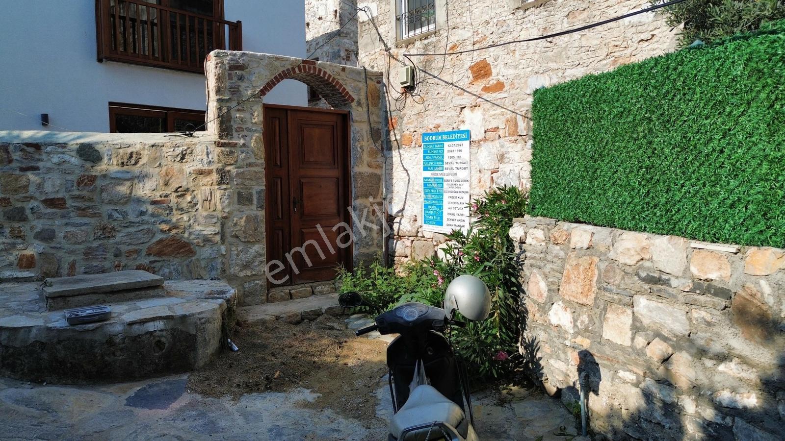Bodrum Türkkuyusu Mahallesi Müstakil Ev Ve Arsası - Görsel 22