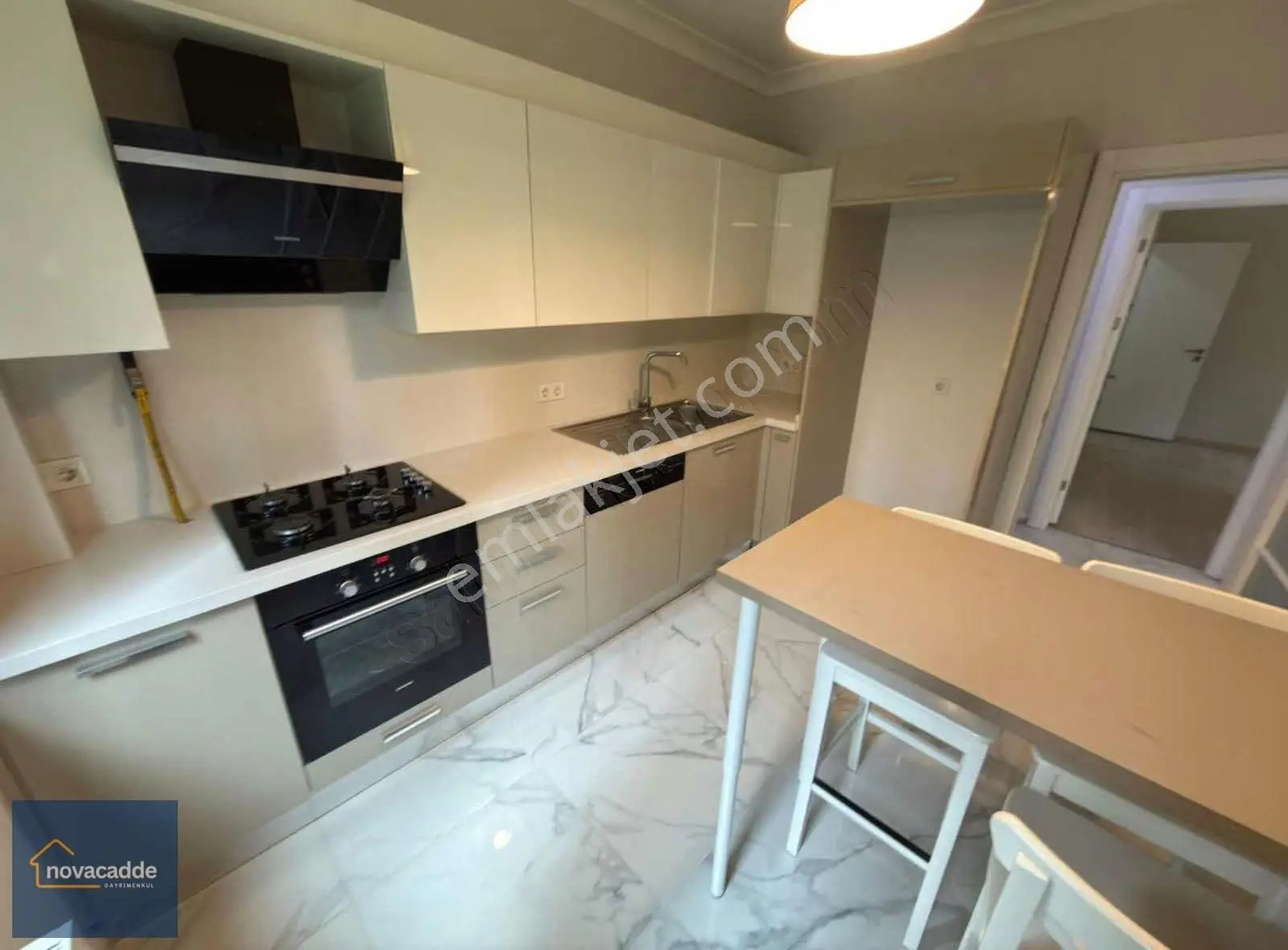 Novacadde'den Kozyatağı'nda Balkonlu 2+1 Satılık Daire - Görsel 2