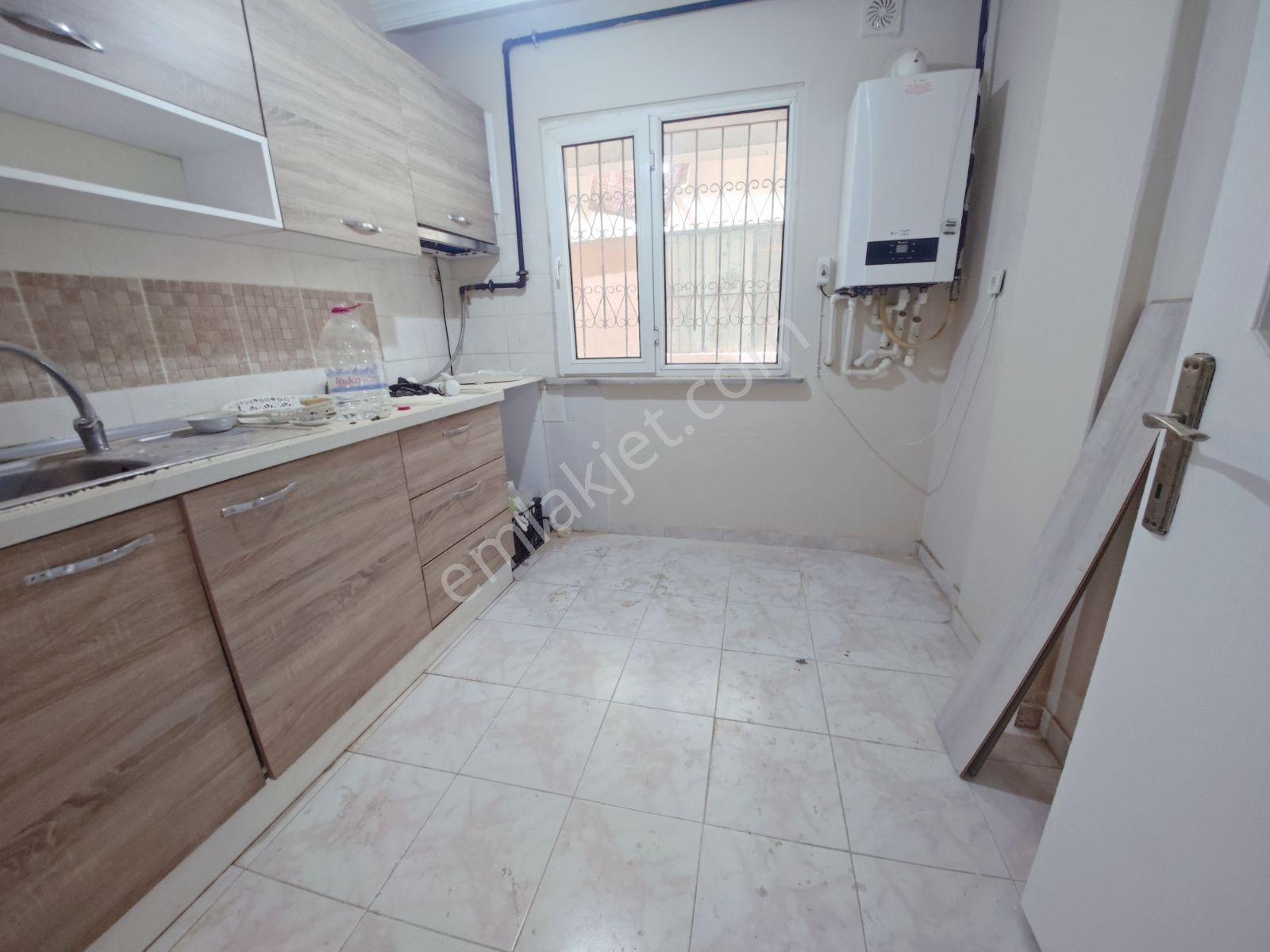 Çamçeşme Mah Alp Arslan Lisesine, E-5 Yakin 2+1 90m2 Kombili - Görsel 12