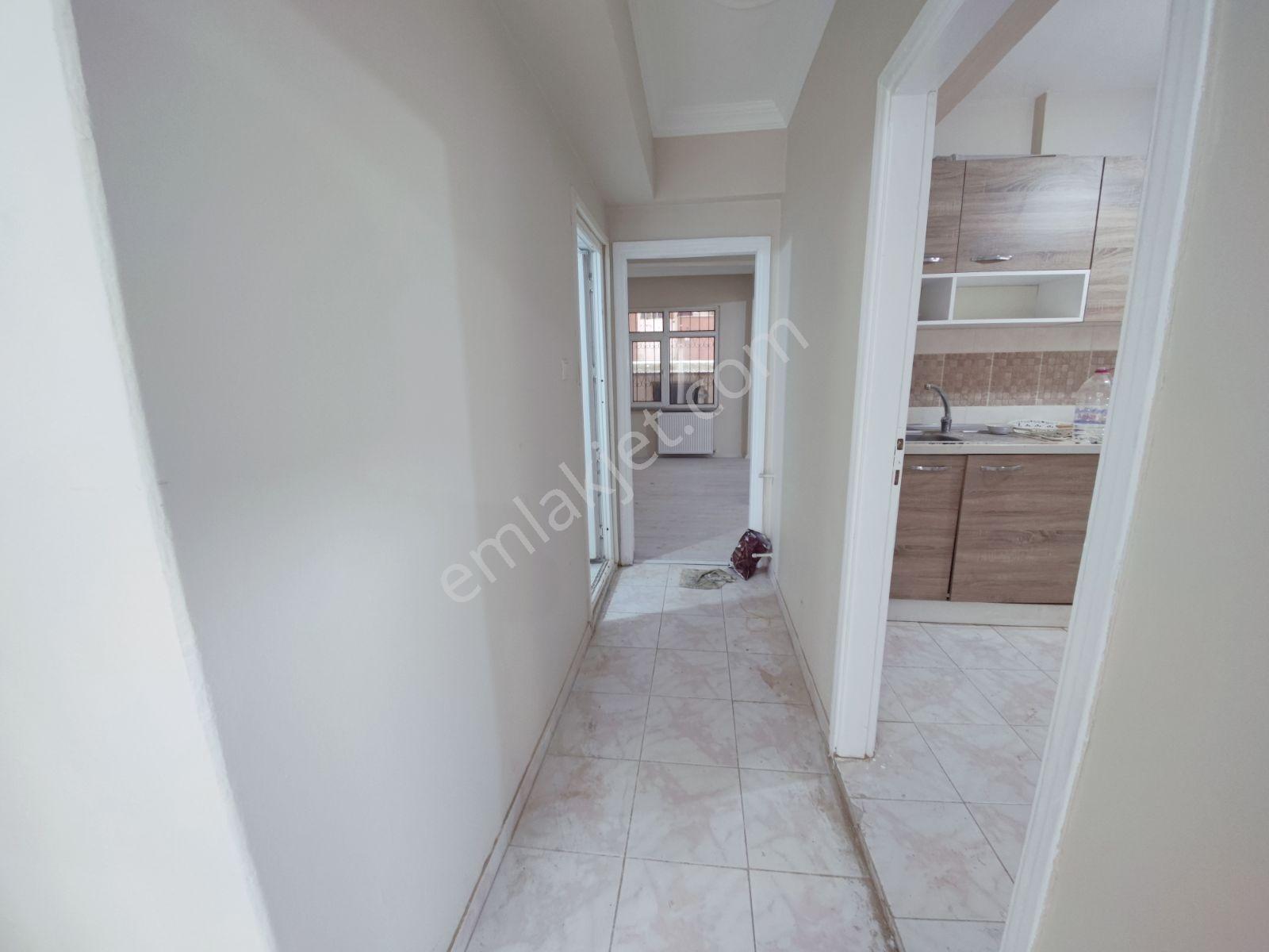 Çamçeşme Mah Alp Arslan Lisesine, E-5 Yakin 2+1 90m2 Kombili - Görsel 24