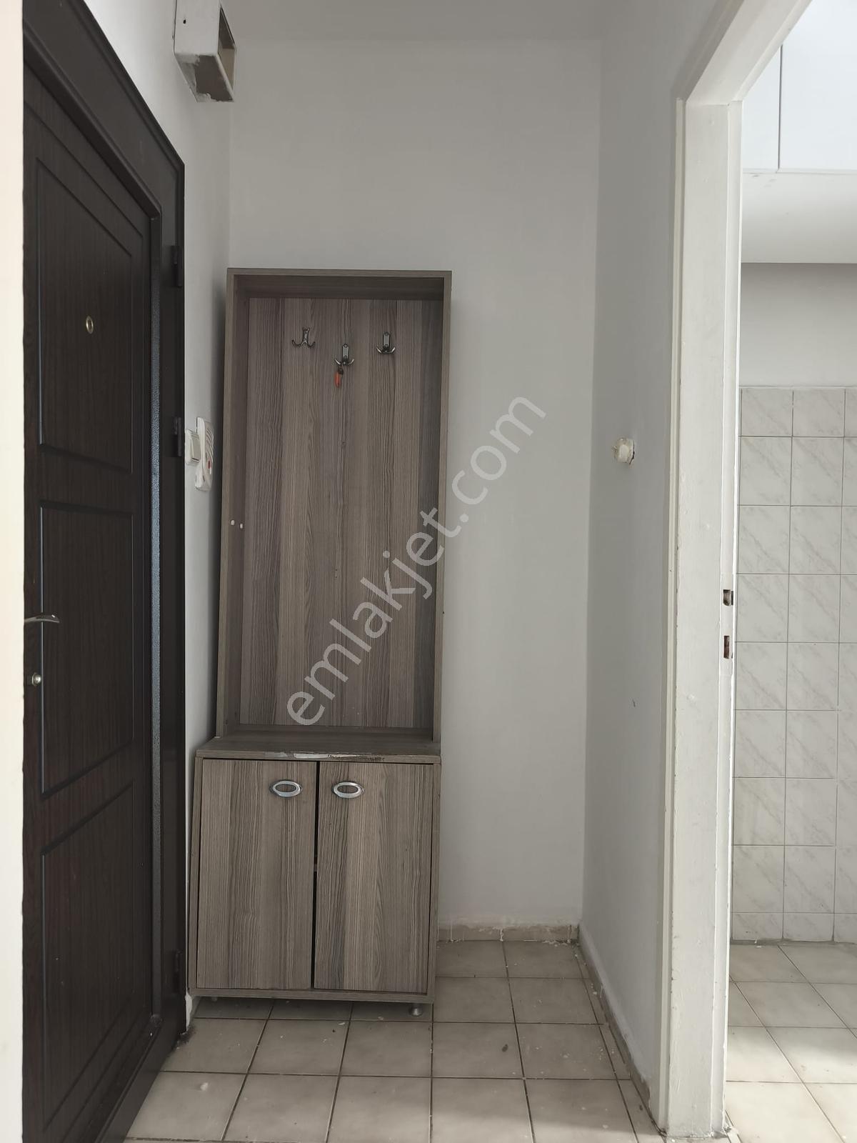 Sümbülefendi Mah. 2+1 85 M2 1. Kat Kombili Balkonlu( Boş )daire - Görsel 12