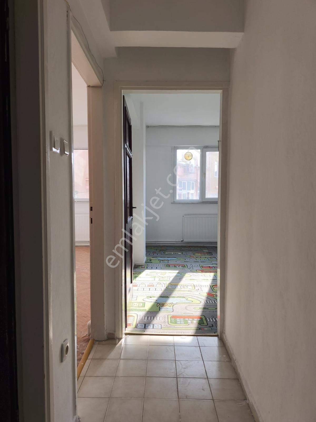 Sümbülefendi Mah. 2+1 85 M2 1. Kat Kombili Balkonlu( Boş )daire - Görsel 10