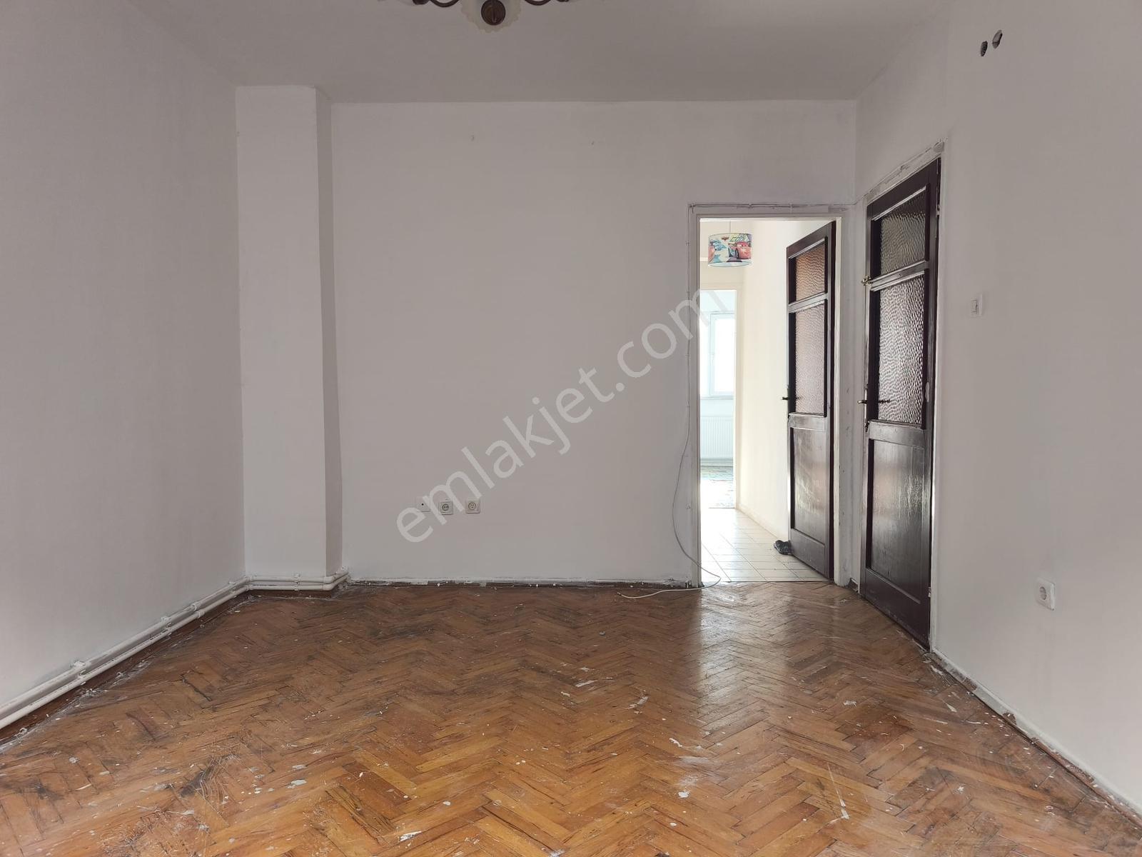 Sümbülefendi Mah. 2+1 85 M2 1. Kat Kombili Balkonlu( Boş )daire - Görsel 14