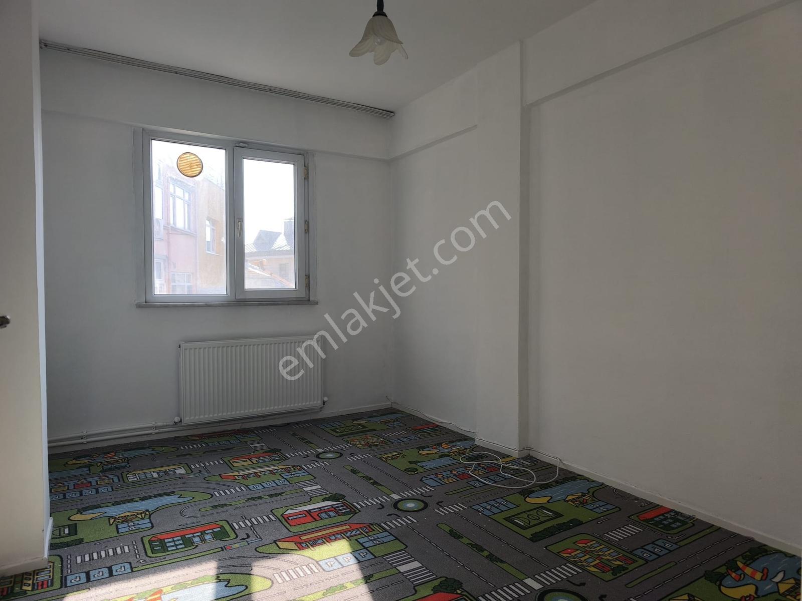 Sümbülefendi Mah. 2+1 85 M2 1. Kat Kombili Balkonlu( Boş )daire - Görsel 7