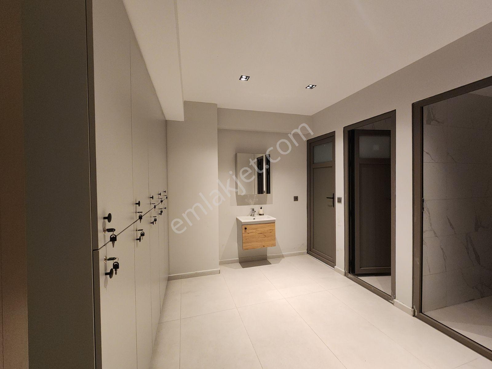 Manzralı, Full Eşyalı Arakat, K. Otopark, Hamam, Sauna, Fitnes - Görsel 12